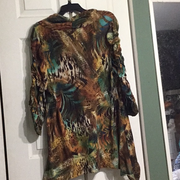 Multicolored tunic - Picture 2 of 2